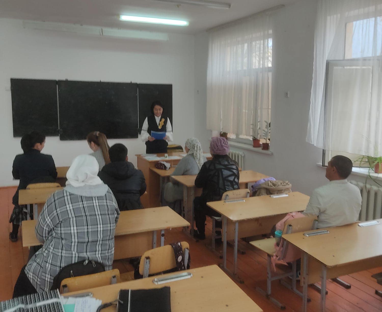 Ата-аналар жиналысы